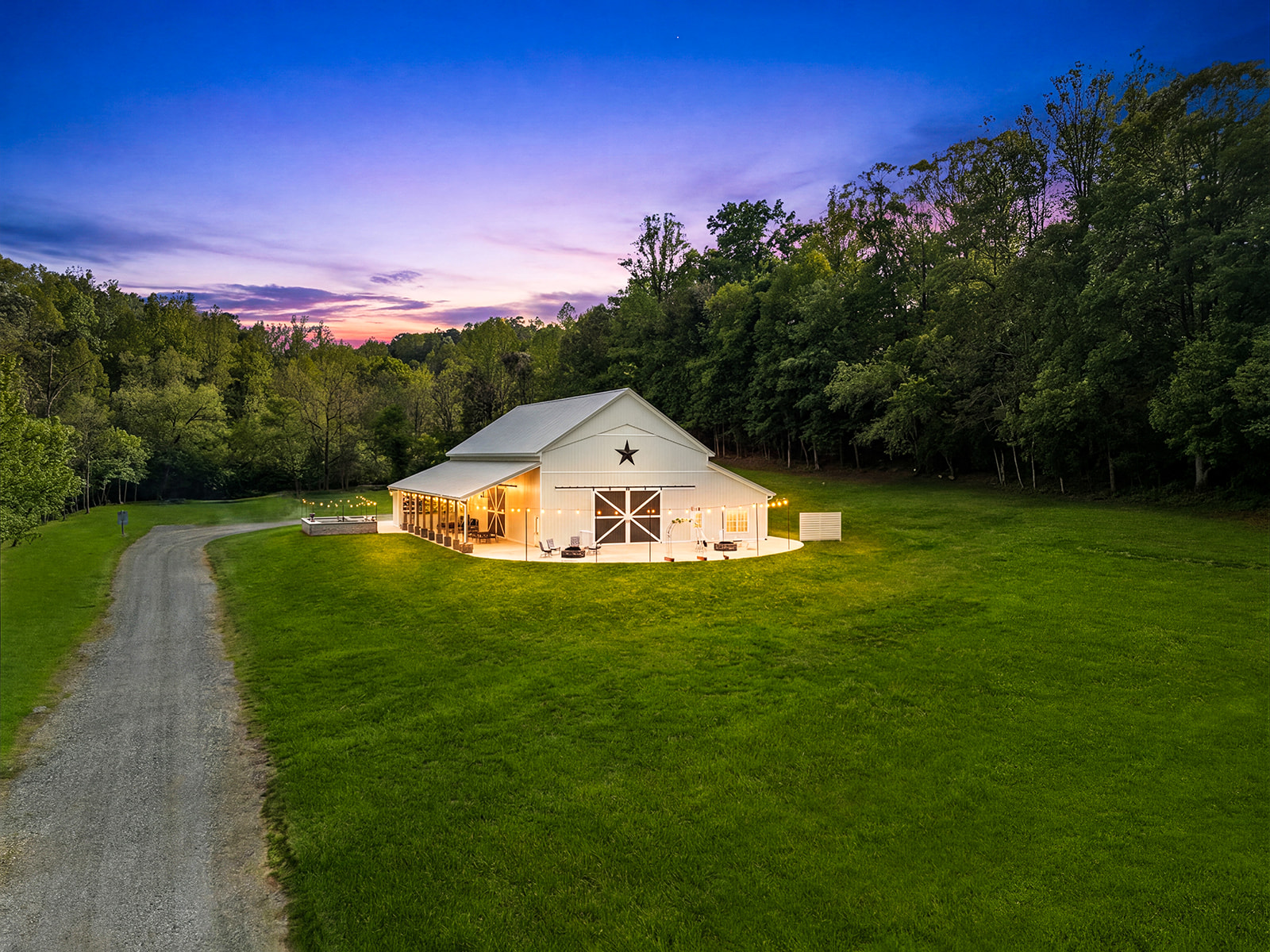 Sycamore Canyon Wedding Venue on Smith Mountain Lake, VA
